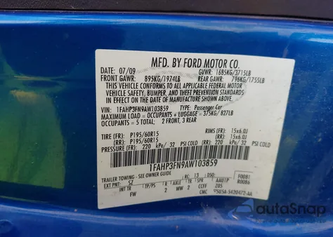 2010 Ford Focus Se z USA, uszkodzony, nr VIN 1FAHP3FN9AW103859